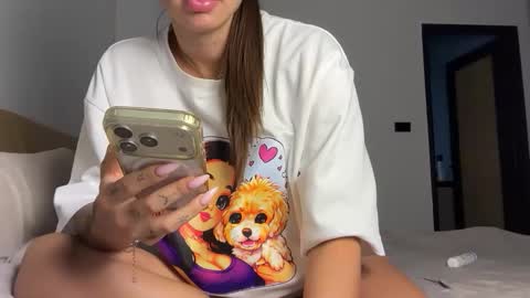 Sonya Jess online show from 06.04.26