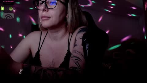 Snapshot of sonyadevon chatting on 01.21.25 Sonia online show from 01.21.25