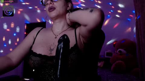 Snapshot of sonyadevon chatting on 02.07.25 Sonia online show from 02.07.25