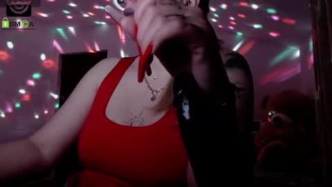 Snapshot of sonyadevon chatting on 02.11.25 Sonia online show from 02.11.25