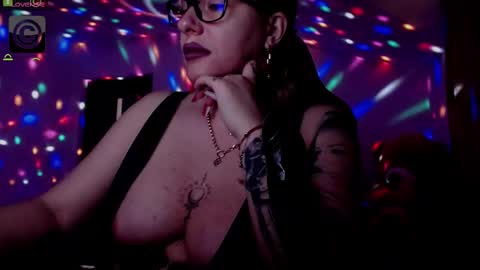 Snapshot of sonyadevon chatting on 02.18.25 Sonia online show from 02.18.25