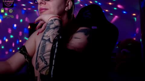 Snapshot of sonyadevon chatting on 02.21.25 Sonia online show from 02.21.25