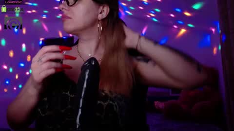 Snapshot of sonyadevon chatting on 03.01.25 Sonia online show from 03.01.25