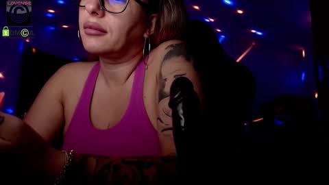 Snapshot of sonyadevon chatting on 09.26.25 Sonia online show from 09.26.25