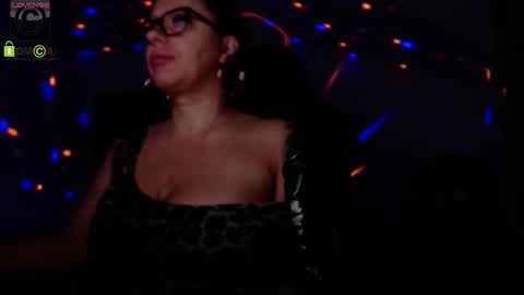 Snapshot of sonyadevon chatting on 10.12.25 Sonia online show from 10.12.25