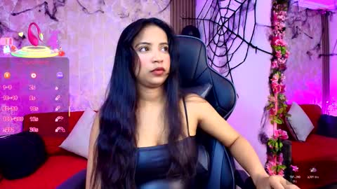 Snapshot of sophi_gray chatting on 10.27.25 Shophi online show from 10.27.25