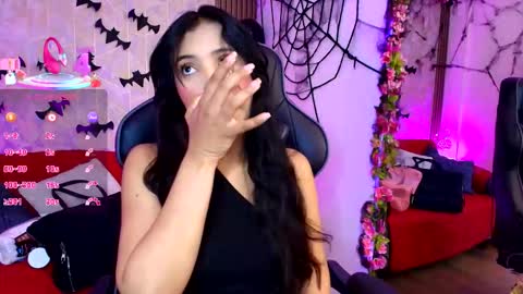 Snapshot of sophi_gray chatting on 11.01.25 Shophi online show from 11.01.25