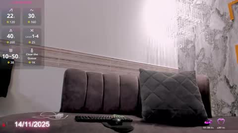 Snapshot of sophi_johnson chatting on 11.15.25 Sophi Johnson online show from 11.15.25