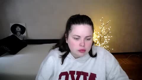 sophia__olsen online show from 04.18.26