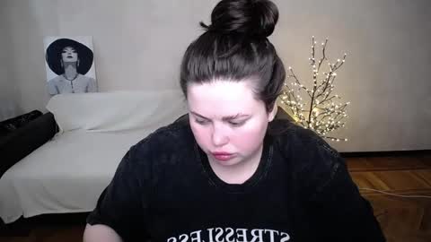 sophia__olsen online show from 05.20.26