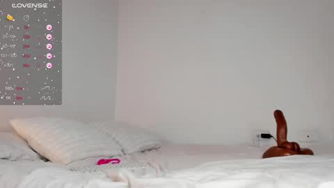 Snapshot of sophia_clark1 chatting on 12.02.25 SOPHIA CLARK1 online show from 12.02.25