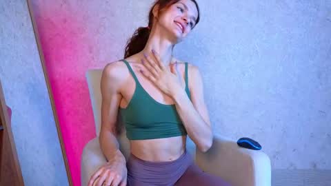 Snapshot of sophia_dreamy chatting on 03.10.25 Sophia online show from 03.10.25