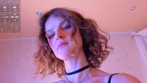 Snapshot of sophia_dreamy chatting on 11.20.25 Sophia online show from 11.20.25