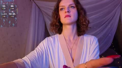 Snapshot of sophia_dreamy chatting on 11.21.25 Sophia online show from 11.21.25