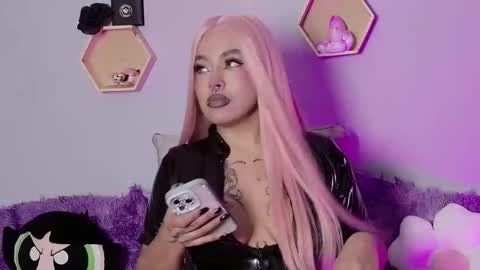 Snapshot of sophia_harrys chatting on 01.16.26 sophia online show from 01.16.26