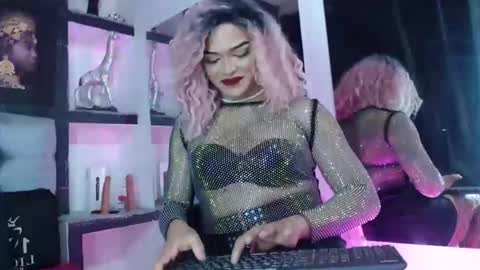 sophia_hott01 online show from 12.15.25