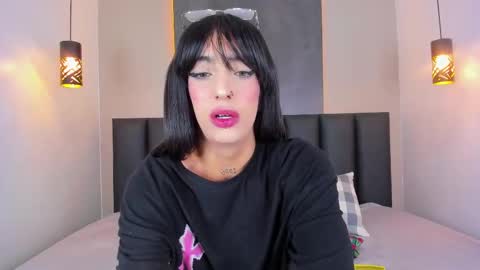 Sophi  online show from 09.13.25