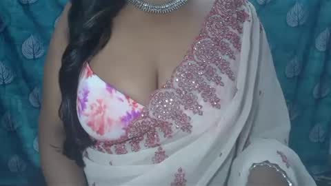 Snapshot of sophia_indian chatting on 01.23.25 Sophia Tamil online show from 01.23.25