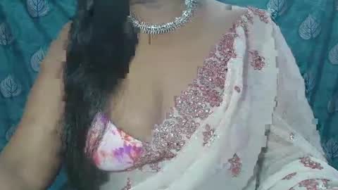 Snapshot of sophia_indian chatting on 02.04.25 Sophia Tamil online show from 02.04.25