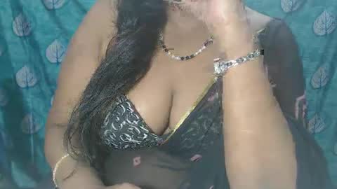 Snapshot of sophia_indian chatting on 02.24.25 Sophia Tamil online show from 02.24.25