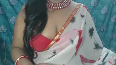 Snapshot of sophia_indian chatting on 03.04.25 Sophia Tamil online show from 03.04.25