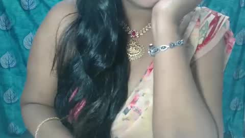 Snapshot of sophia_indian chatting on 03.06.25 Sophia Tamil online show from 03.06.25