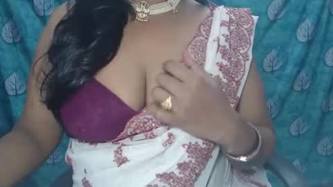 Snapshot of sophia_indian chatting on 09.23.25 Sophia Tamil online show from 09.23.25