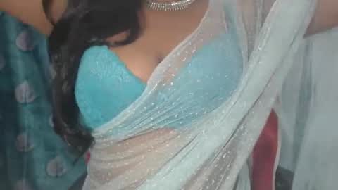 Snapshot of sophia_indian chatting on 11.16.25 Sophia Tamil online show from 11.16.25