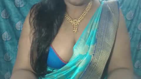 Snapshot of sophia_indian chatting on 11.22.25 Sophia Tamil online show from 11.22.25