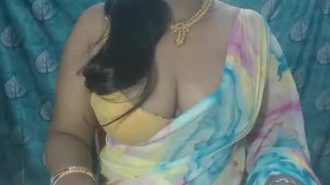 Snapshot of sophia_indian chatting on 11.26.25 Sophia Tamil online show from 11.26.25