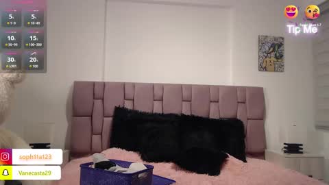 Sophia Carson online show from 12.20.24