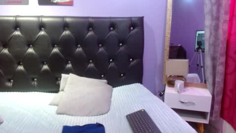 Snapshot of sophia_ny chatting on 12.28.24 SOPHIA online show from 12.28.24