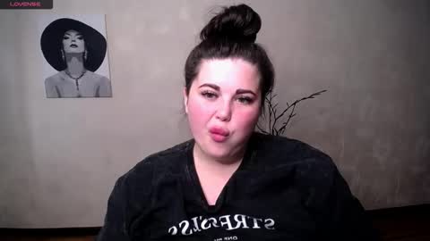 sophia_olsen_ online show from 09.18.25