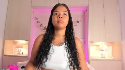 Snapshot of sophia_stonne chatting on 01.28.25 S O P H I A online show from 01.28.25