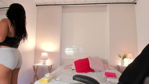  S O P H I A  online show from 02.09.26