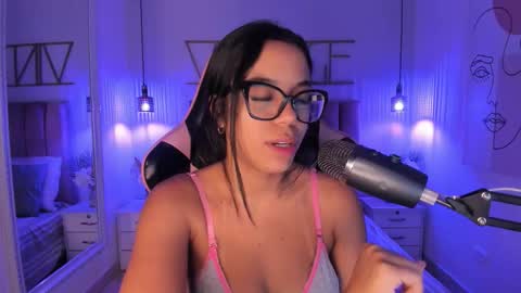 Sophie Hill  online show from 11.28.25