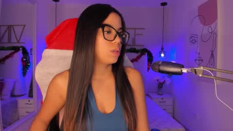 Sophie Hill  online show from 12.02.25