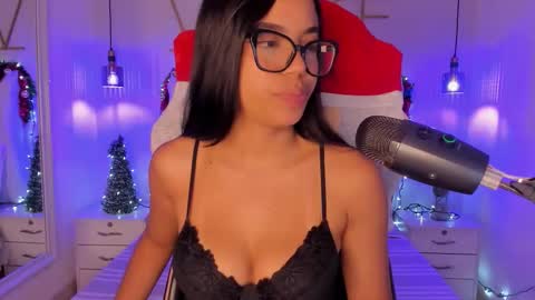 Sophie Hill  online show from 12.17.25