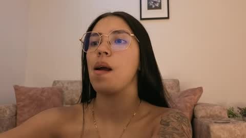 sophiacolemann online show from 04.09.26