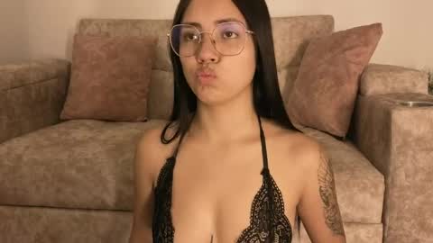 sophiacolemann online show from 04.16.26