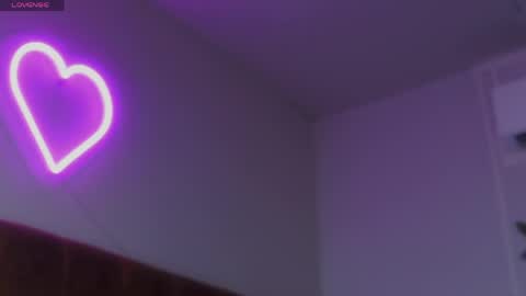 Snapshot of sophialaxx chatting on 05.13.26 Sophia online show from 05.13.26
