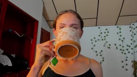 Snapshot of sophiamiller6 chatting on 03.03.26 sophiamiller6 online show from 03.03.26