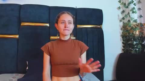 sophiamiller6 online show from 03.31.26