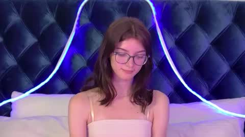 Snapshot of sophiaprove chatting on 11.13.25 SophiaProve online show from 11.13.25