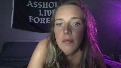 Snapshot of sophiasaintxo chatting on 06.19.26 sophiasaintxo online show from 06.19.26