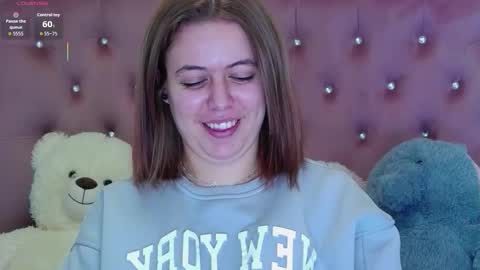 Snapshot of sophiastarr10 chatting on 12.16.25 sophiastarr10 online show from 12.16.25