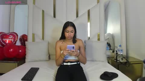 sophiasummer_ online show from 02.15.26