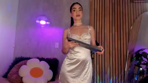 Snapshot of sophidavis chatting on 04.21.26 Sophi online show from 04.21.26