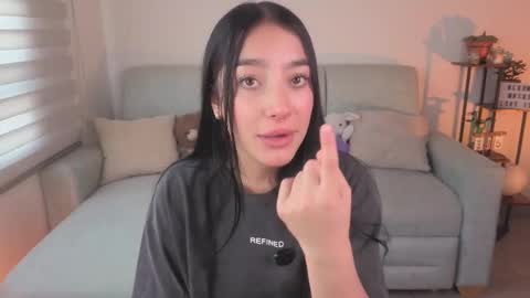 Sophie  online show from 03.05.26