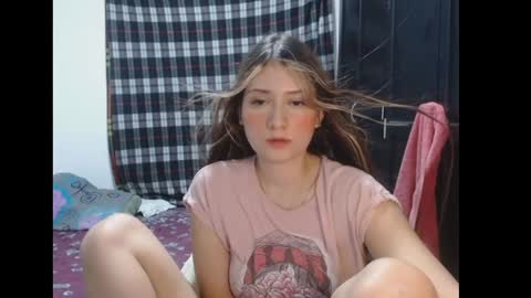 Snapshot of sophie_cutexx chatting on 01.21.25 sophie online show from 01.21.25